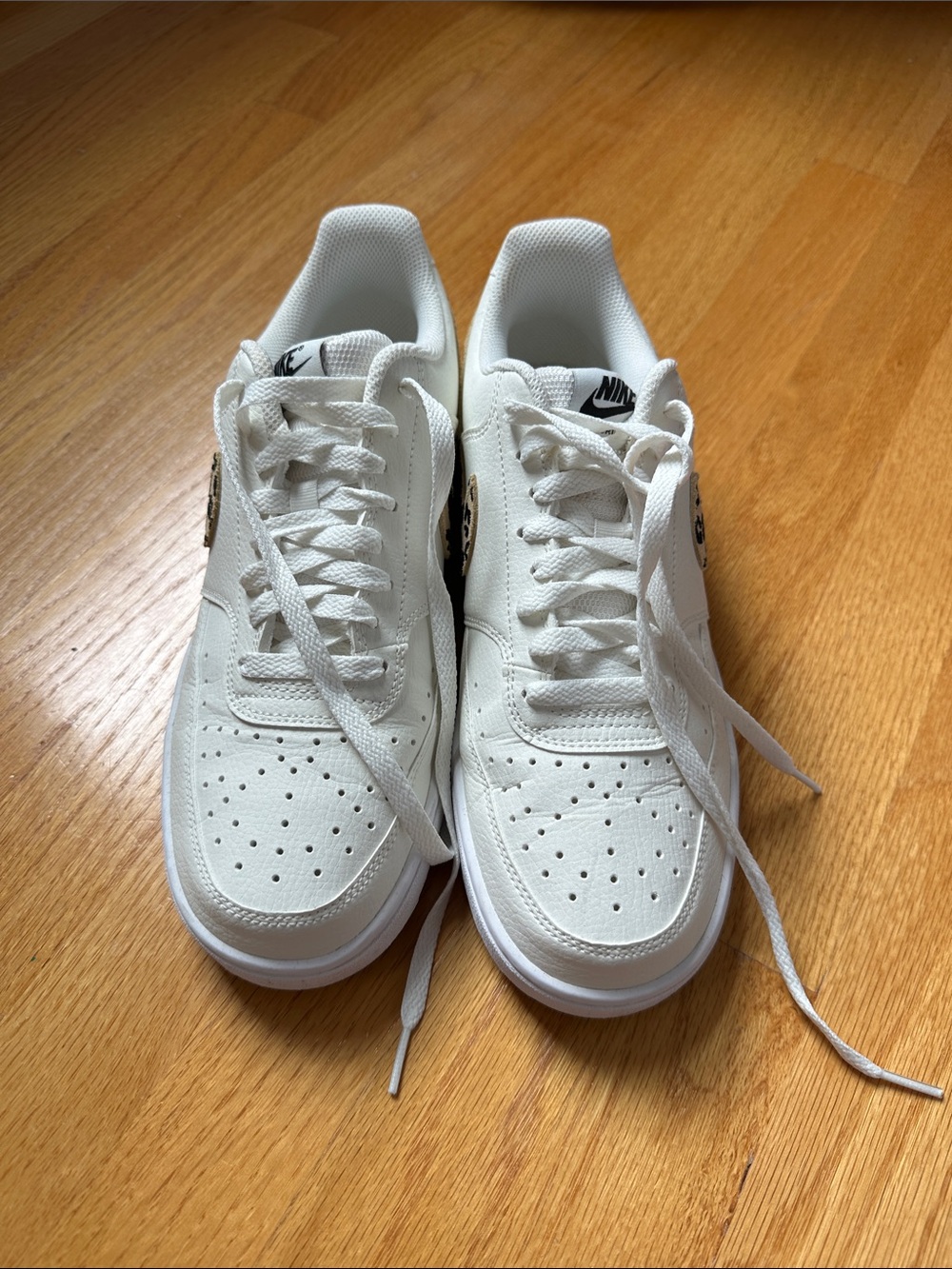 Nike White Low-Top Sneakers with Leopard Print Swoosh - Picture 2 of 6